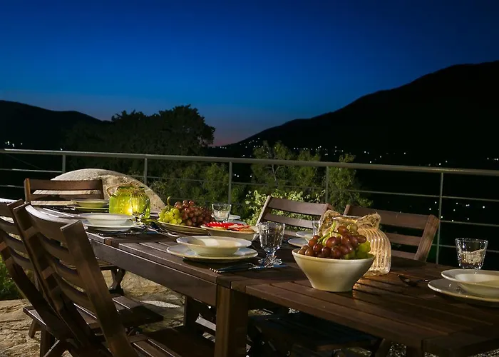 ヴィラ Iconic - Rosa