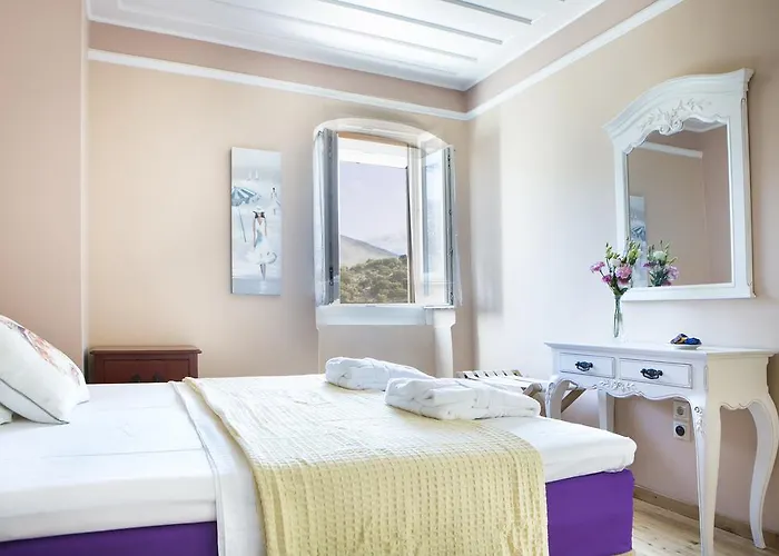 Iconic - Rosa Βίλα