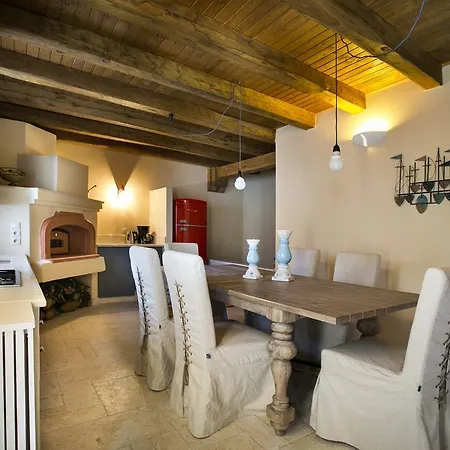 Villa Iconic - Rosa *