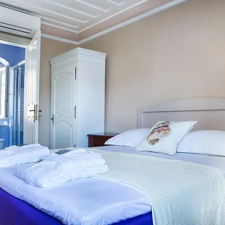 Iconic - Rosa Villa *