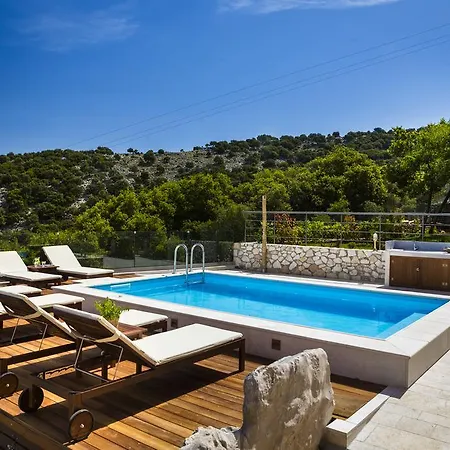 Villa Iconic - Rosa Agia Efimia
